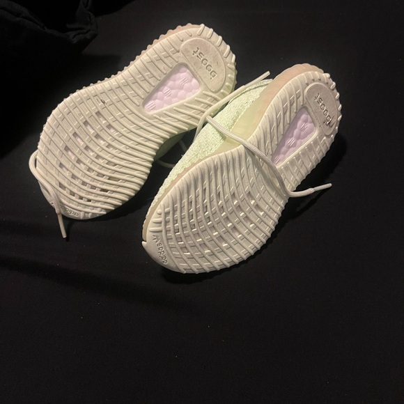 adidas gazelle silver green womens Yeezy Boost 350 V2 Gid "Glow" - EG5293